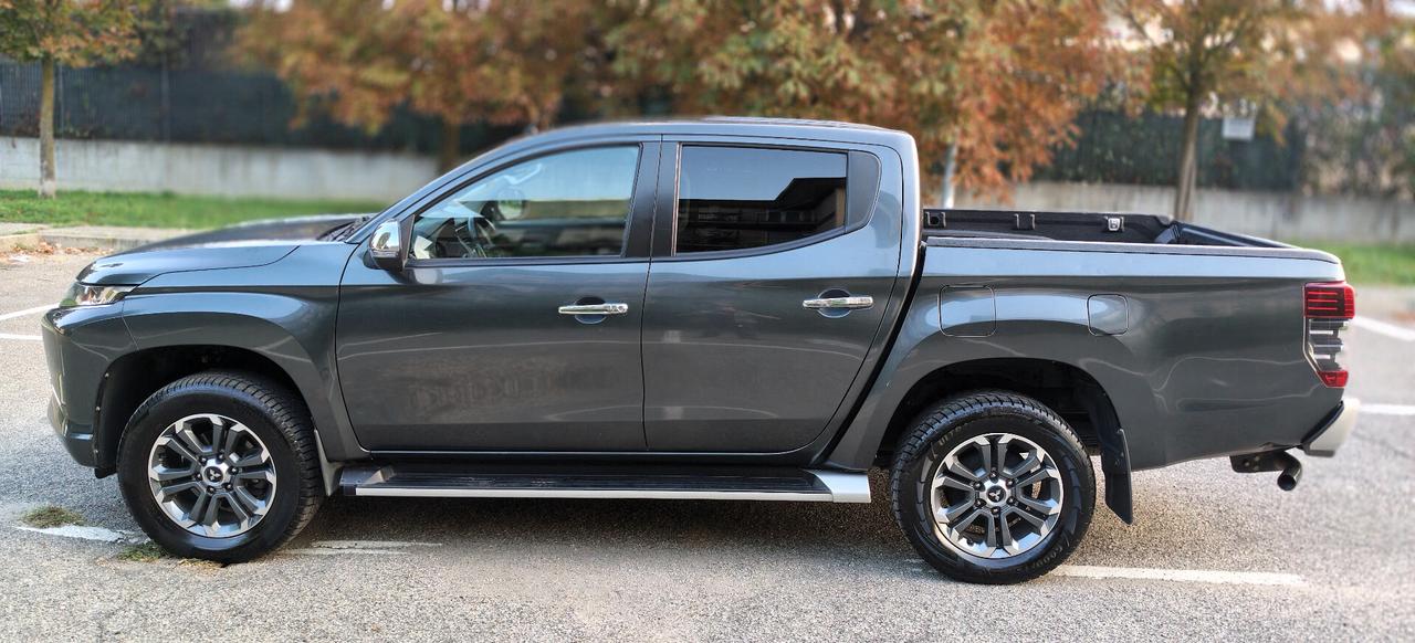 Mitsubishi L200 2.3D Double Cab 4x4 Intense Gancio