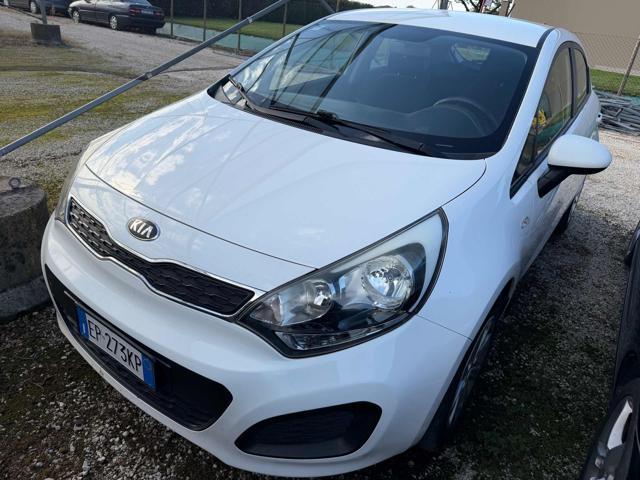 KIA Rio 1.1 CRDi WGT 5p. EX senza nessun lavoro da fare