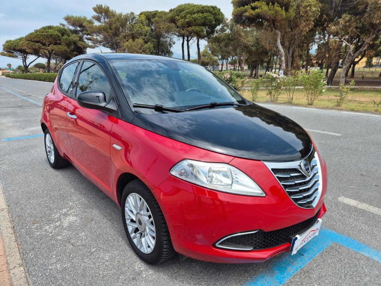 Lancia Ypsilon 1.3 MJT 16V 95 CV 5 porte S&S Gold