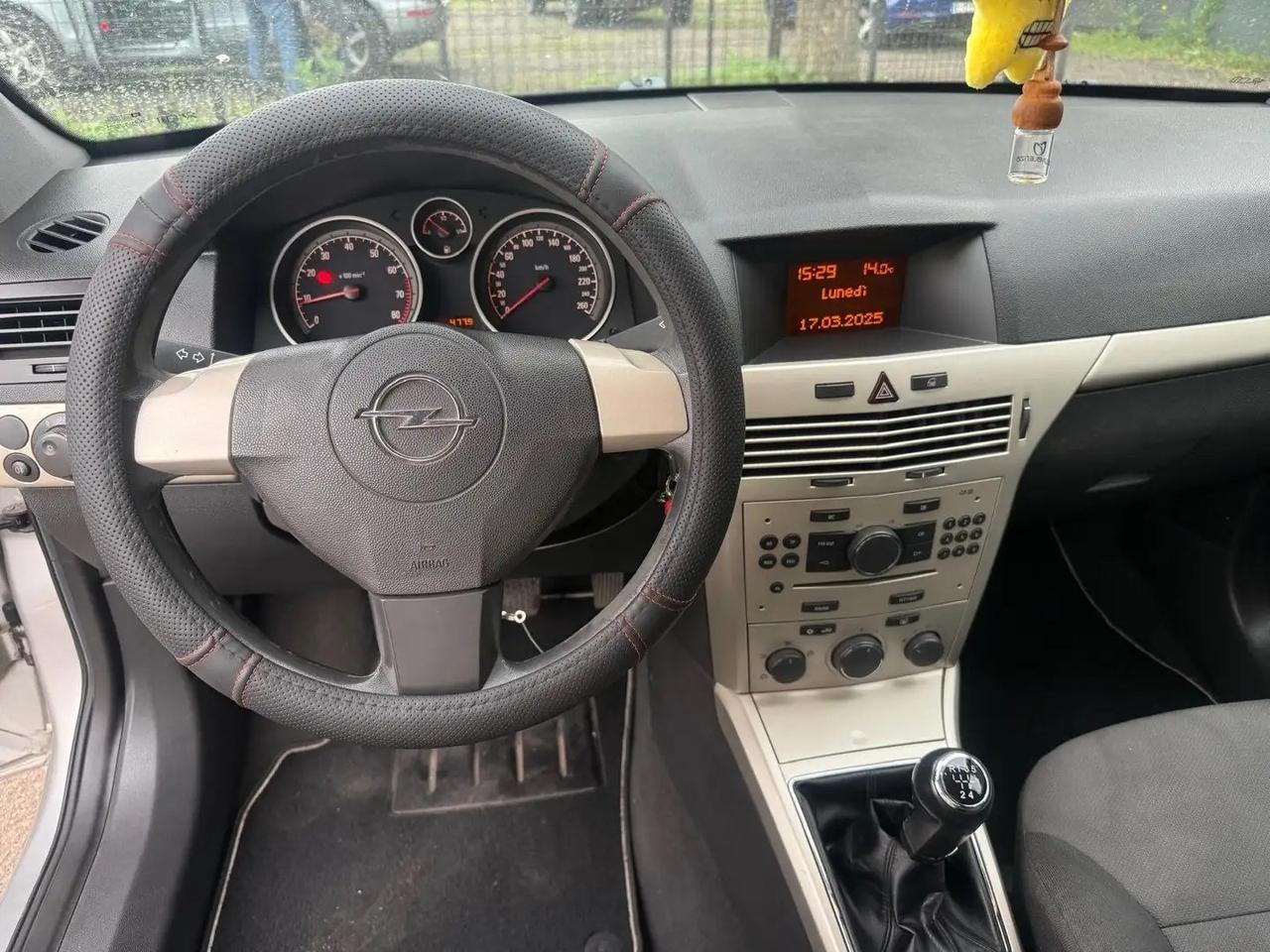 Opel Astra 1.6 16V VVT 5 porte Cosmo