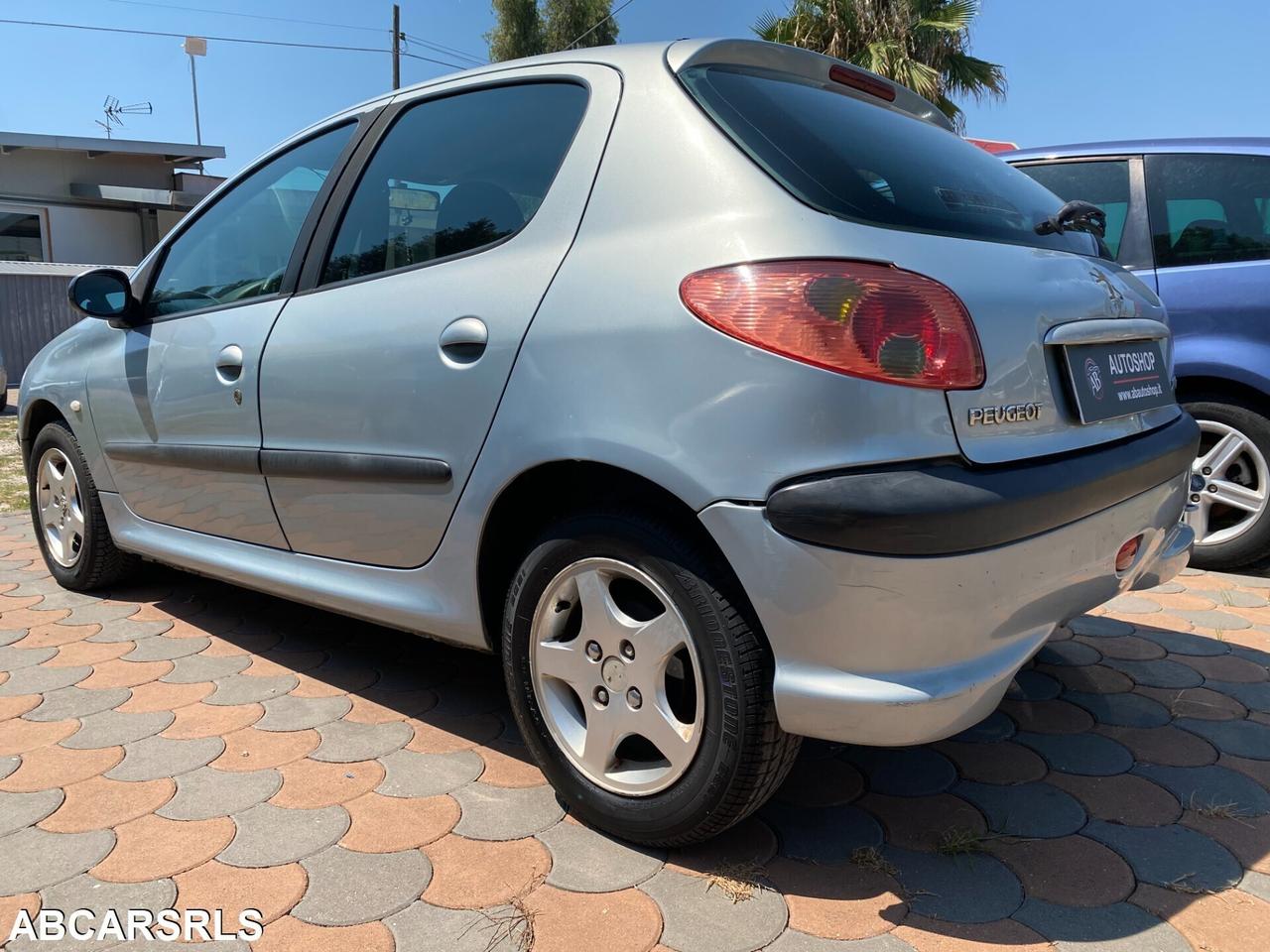 PEUGEOT - 206 - HDi 5p. - NEOPATENTATI - 1.300 EUR