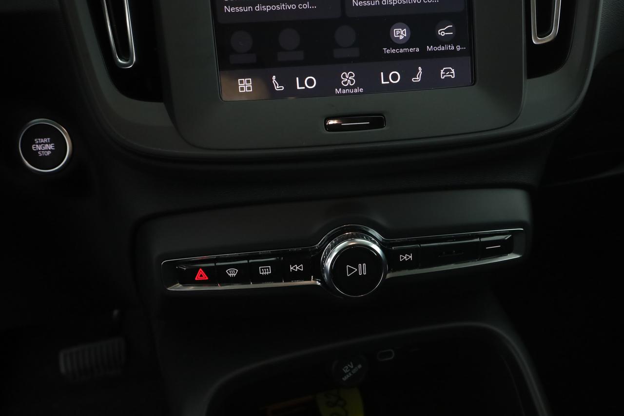 VOLVO XC40 (2017--->) XC40 B3 automatico Essential