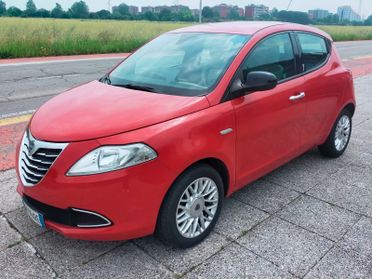 Lancia Ypsilon 0.9 TwinAir 85 CV 5 porte S&S DFN Gold AUTOMATICA