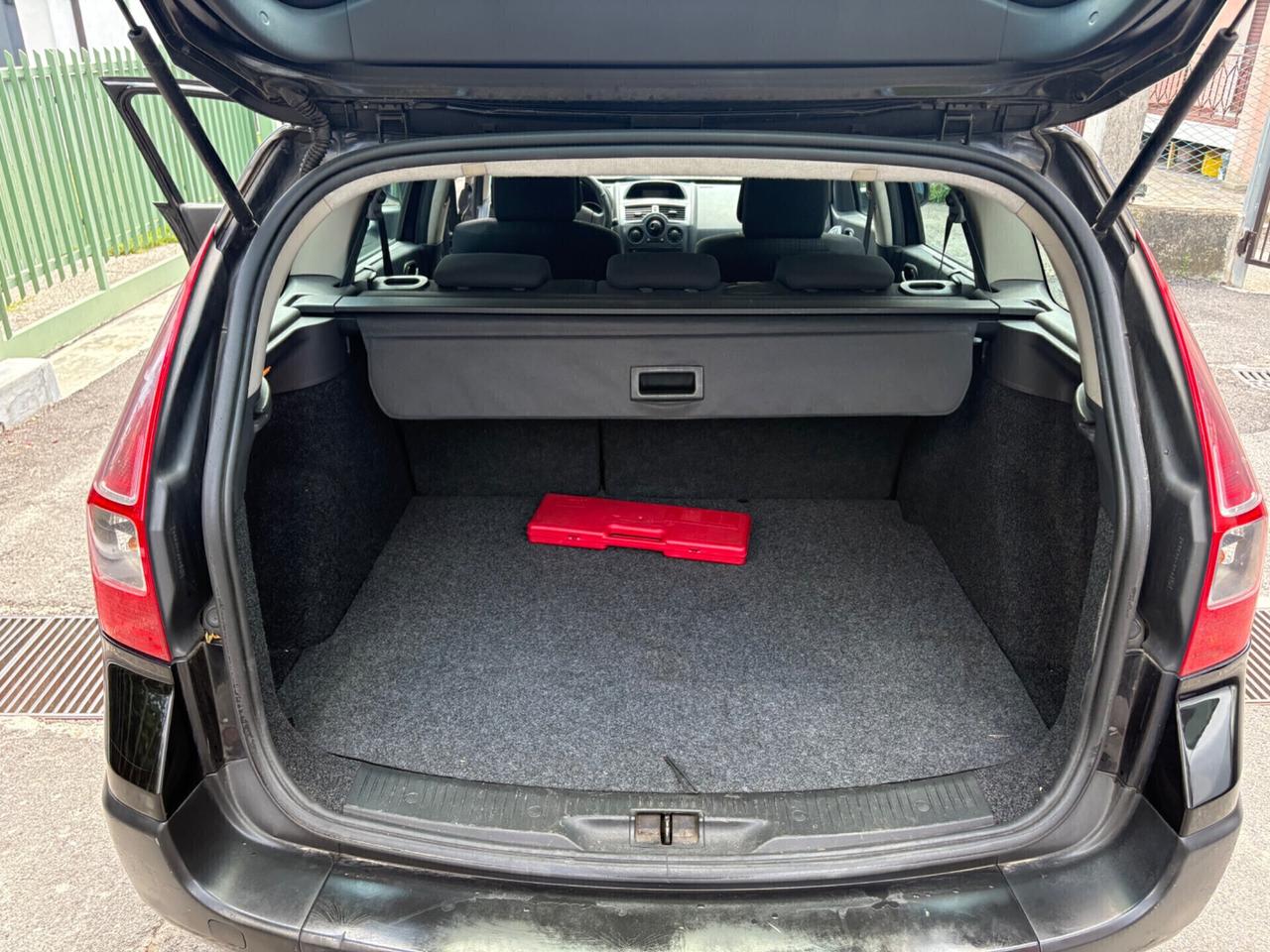 Renault Megane Mégane 1.9 dCi/130CV Grandtour Luxe