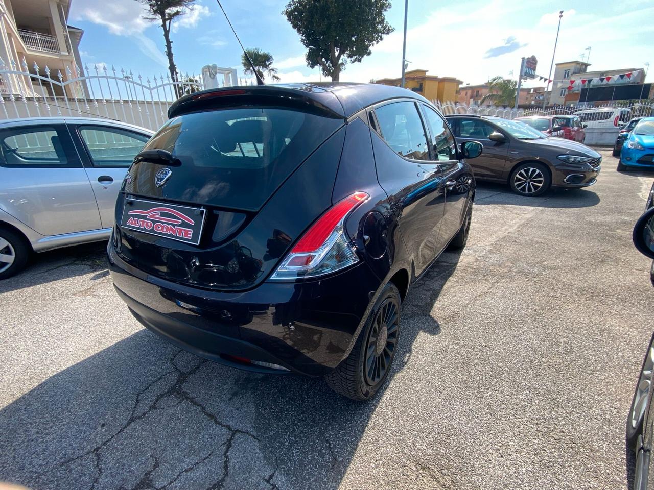 Lancia Ypsilon 1.2 69 CV 5 porte GPL Ecochic Elefantino