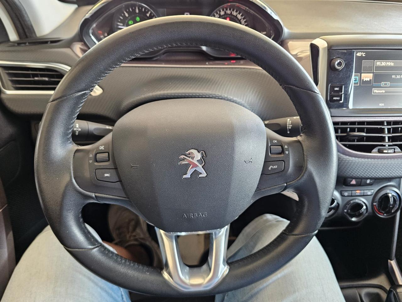 Peugeot 2008 1.4 HDi 68CV Active + GANCIO TRAINO