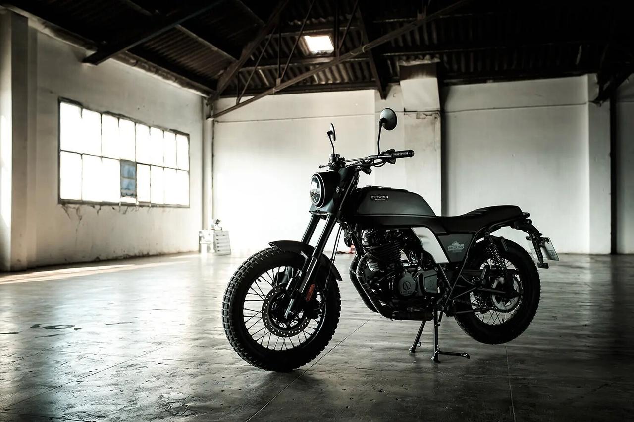 Brixton Felsberg 250 Scrambler A2 – NUOVA in promo – come Caballero
