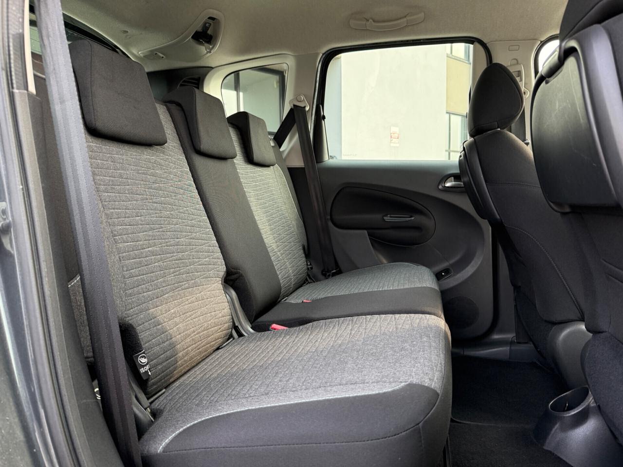 Citroen C3 Picasso 1.2 b.| CERCHI IN LEGA