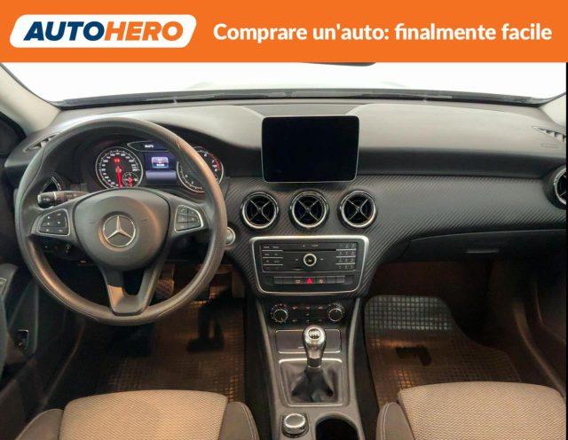 MERCEDES-BENZ GLA 180 Business