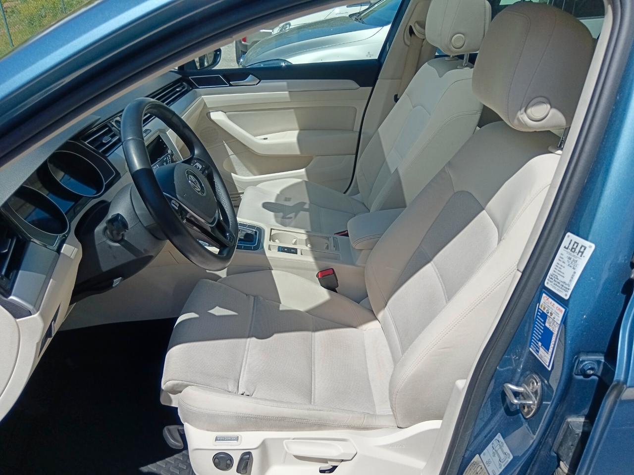 Volkswagen Passat 1.6 TDI 120CV TETTO APRIBILE