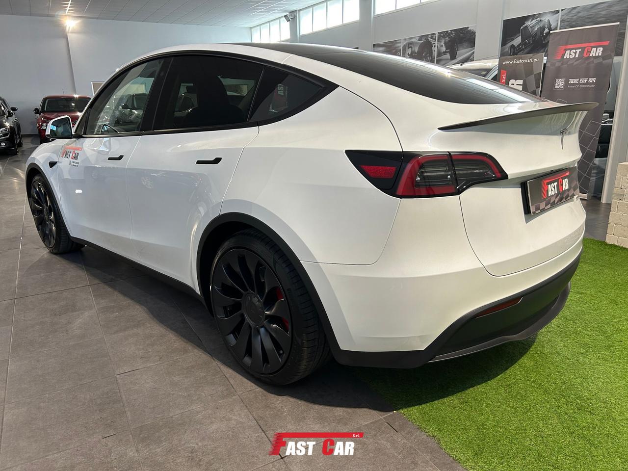 Tesla Model Y Performance AWD