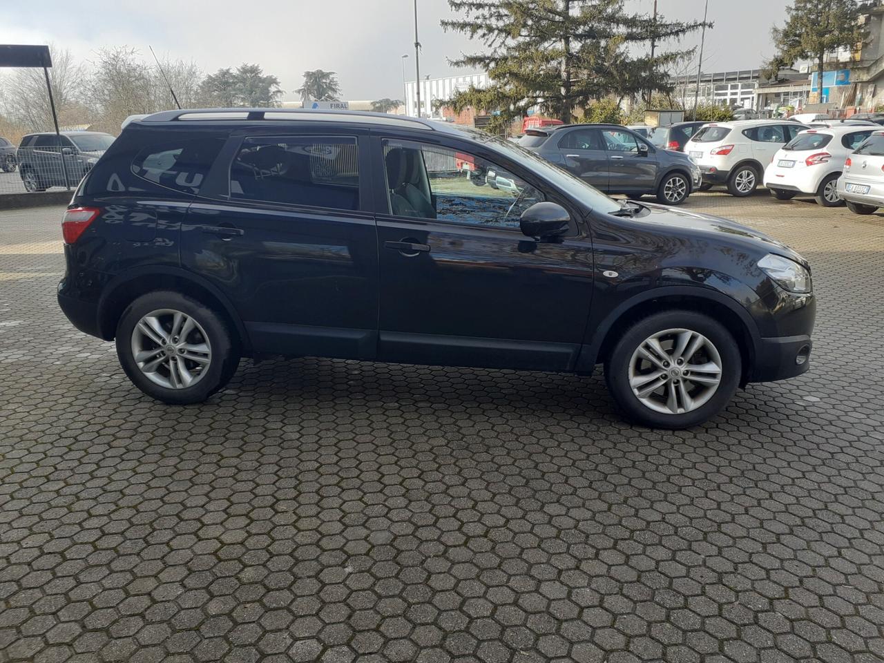 Nissan Qashqai Qashqai+2 2.0 dCi DPF Tekna