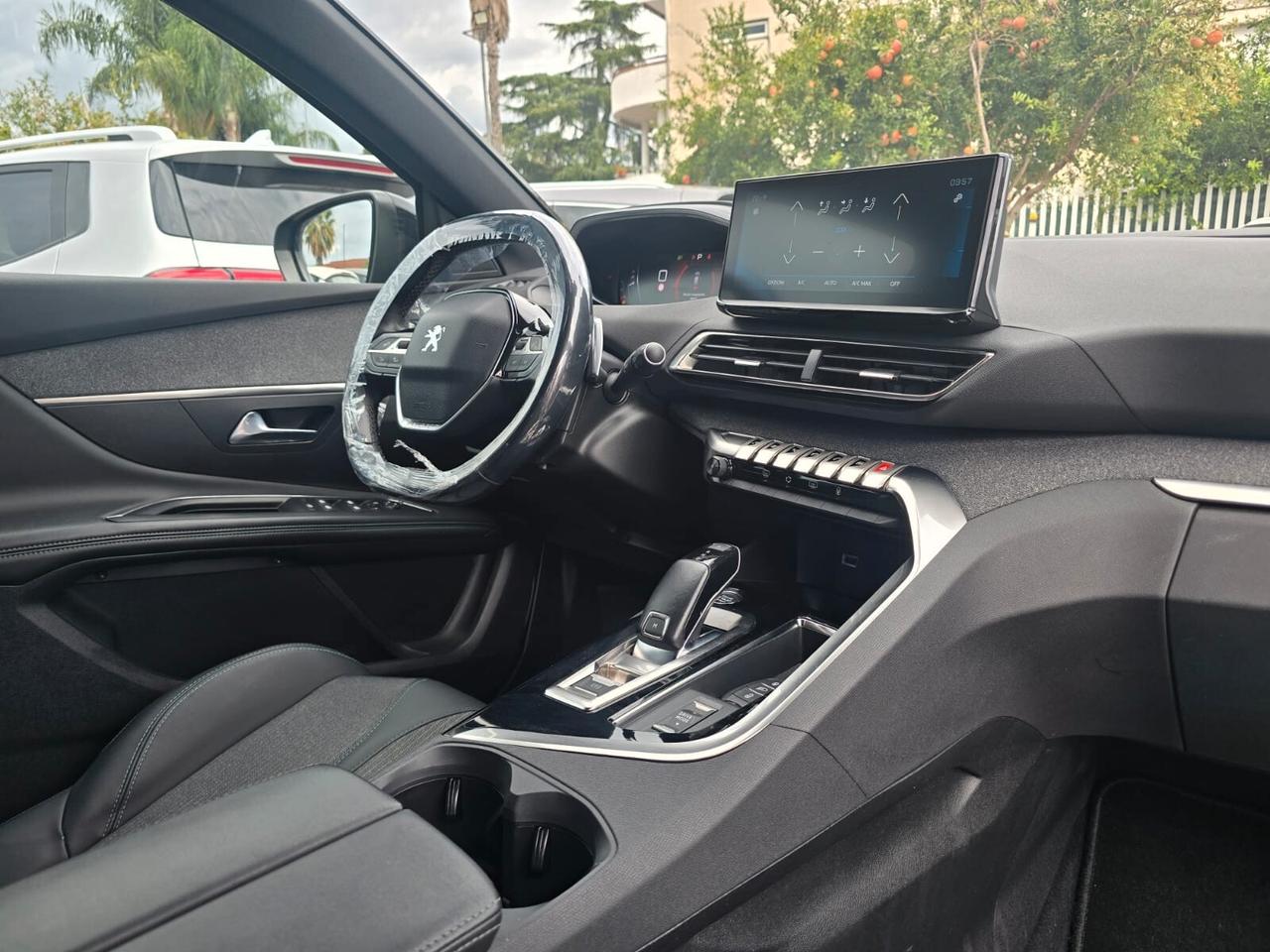 PEUGEOT 3008 1.5BLUEHDI 130CV AUTOM ALLURE PACK FULL