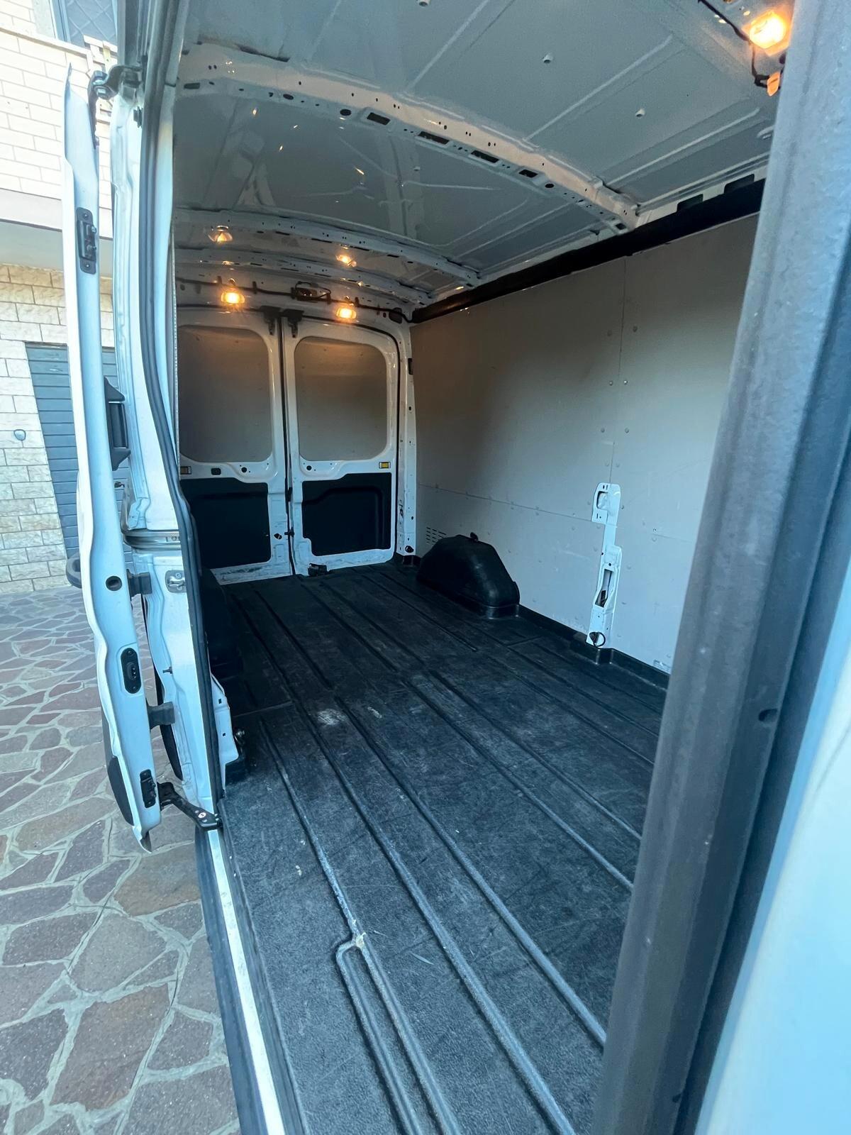 Ford Transit 2.0 Eco Blue Hybrid 170 CV H3L2 ANNO 2022