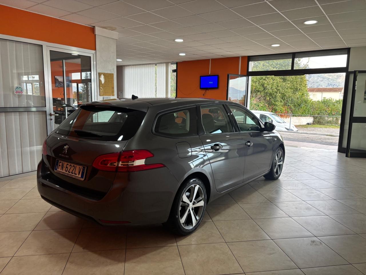 Peugeot 308 BlueHDi 120 S&S EAT6 SW Allure cambio automatico
