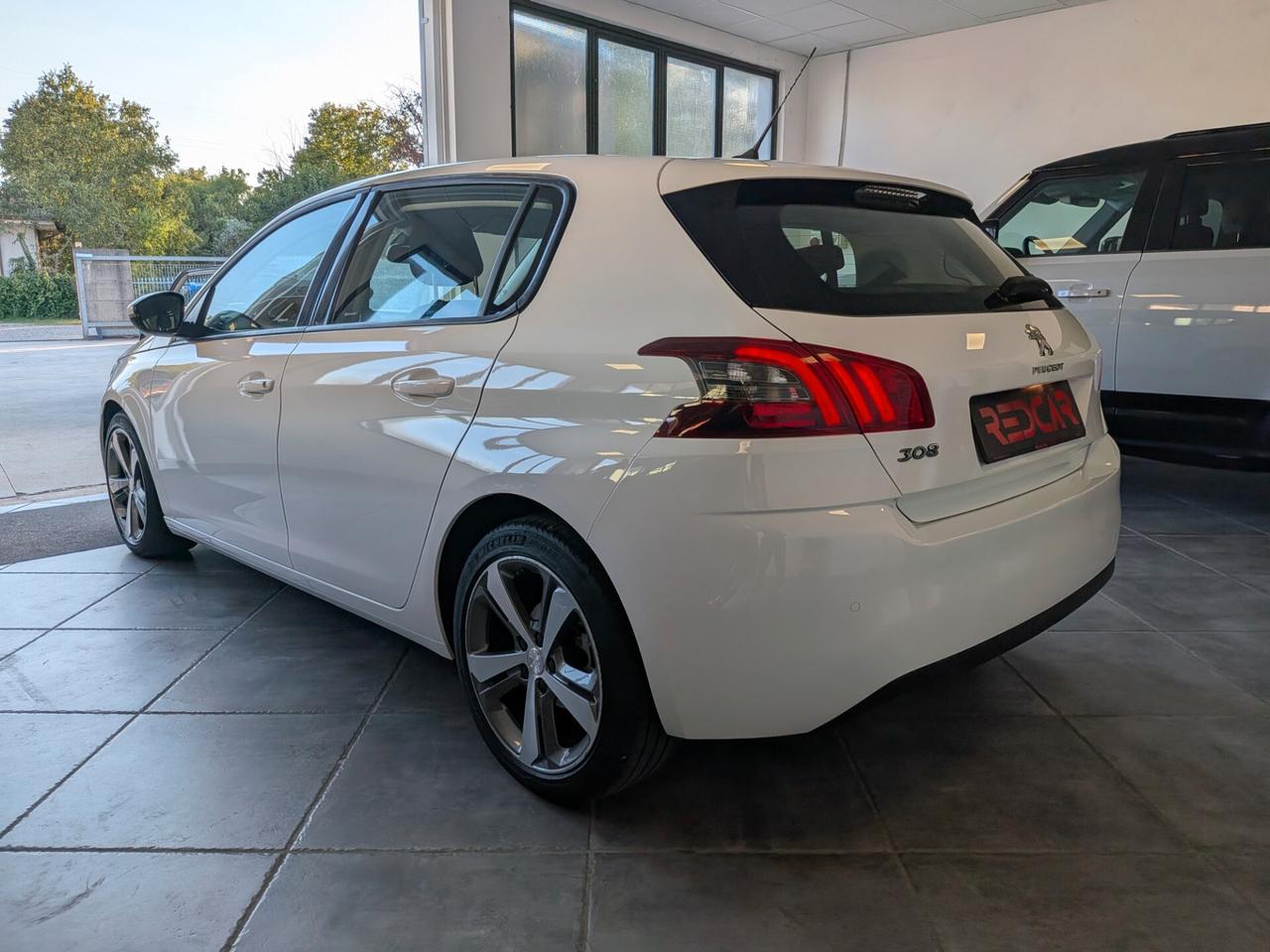 PEUGEOT 308 1.5 BLUEHDI