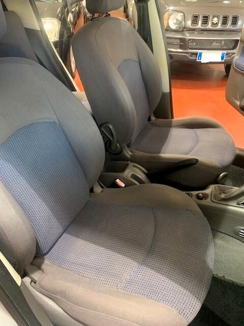 Peugeot 206 1.1 5p. XT-unico proprietario-distribuzione eseguita-OTTIMA