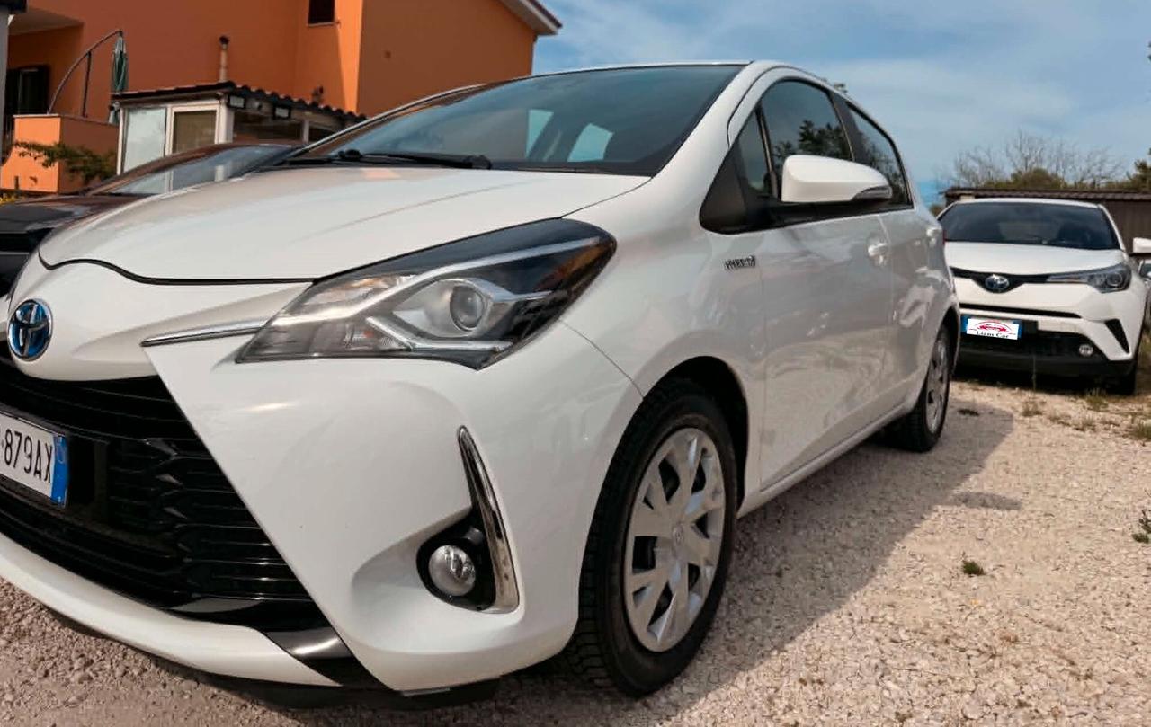 Toyota Yaris 1.5 Benz/Ibrida OK Neop. NO VINCOLO
