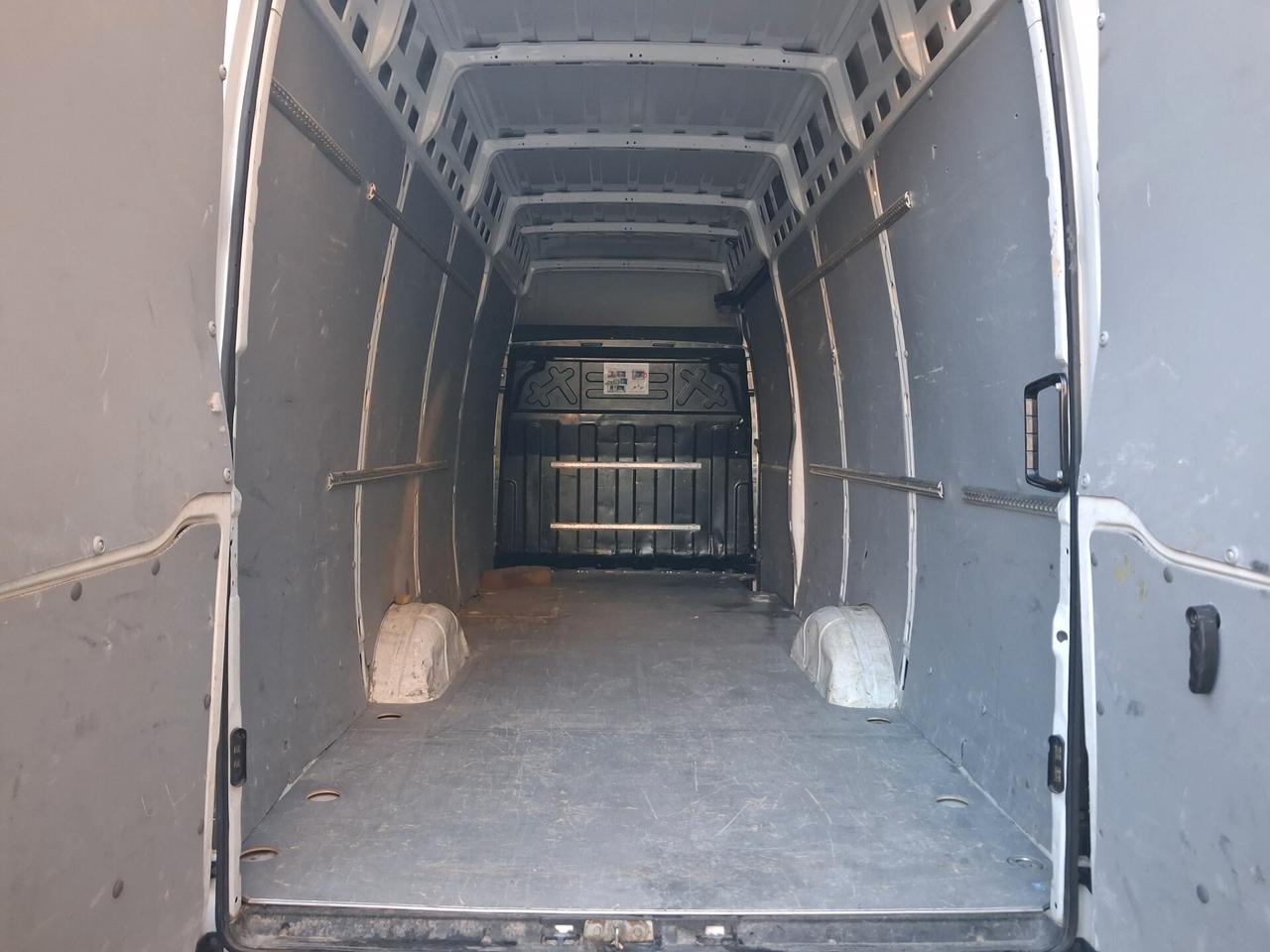 Iveco Daily v35 s 14 2022 unico prop nav