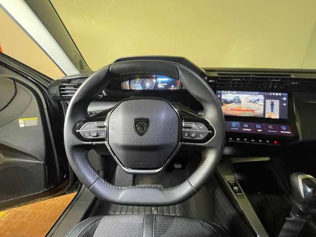 Peugeot 308 1.2 130cv Allure + Key Less + Navi + Camera