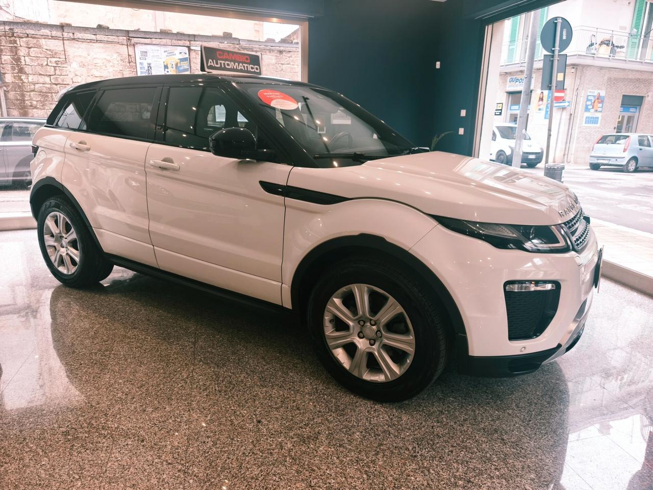 Land Rover Range Evoque 2.0 TD4 150 CV 5p. SE Dynamic