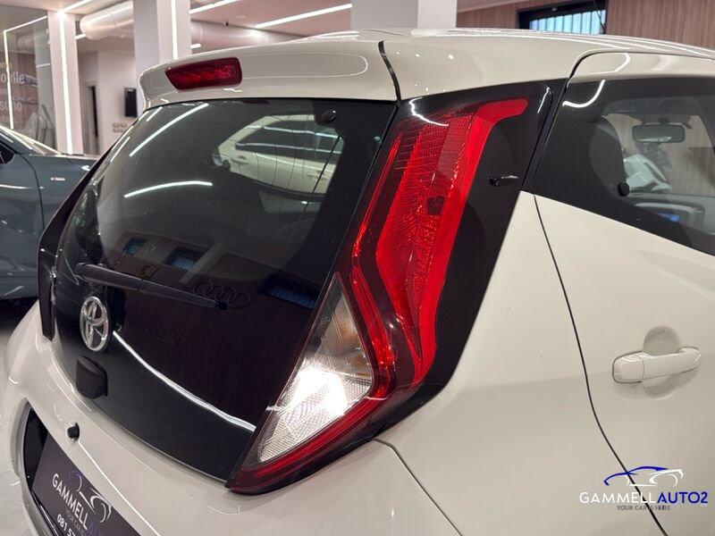 Toyota Aygo 1.0 VVT-i x-cite MMT
