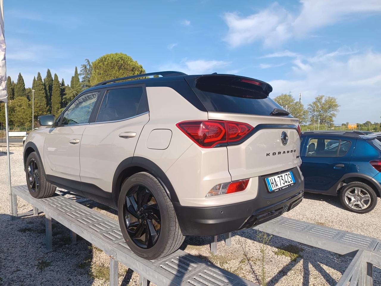 Kgm Korando 1.5 GDI-Turbo 2WD Black Edition K-Line Tua a 249€ al Mese