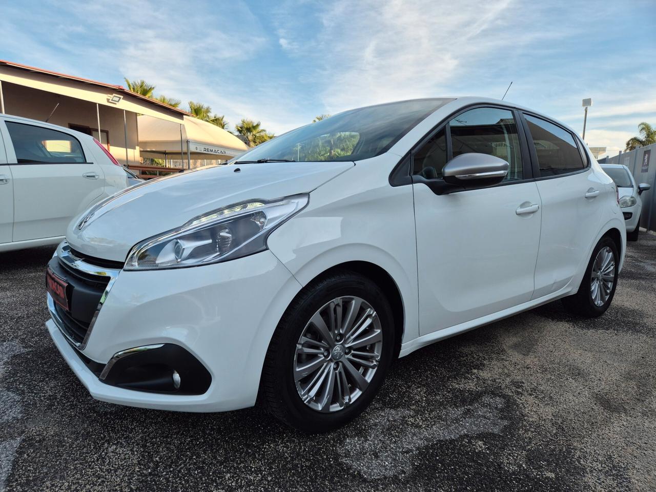 Peugeot 208 RESTAYLING 82 CV Allure NUOVA FULL 2017