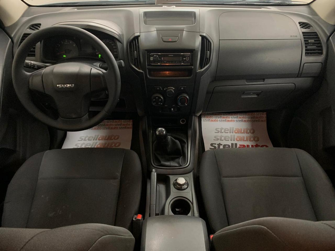 Isuzu D-Max 2.5 Crew Cab Solar 4WD