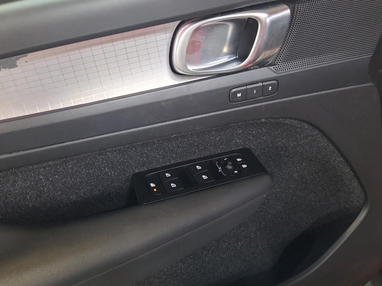 Volvo XC40 T5 Recharge Plug-in Hybrid Inscription Expression