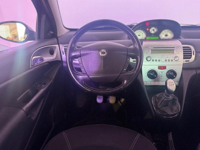 LANCIA Ypsilon 1.2 16V Platino