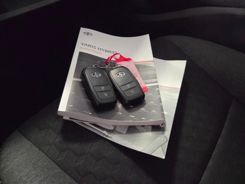Toyota Yaris 4ª serie 1.5 Hybrid 5 porte Trend