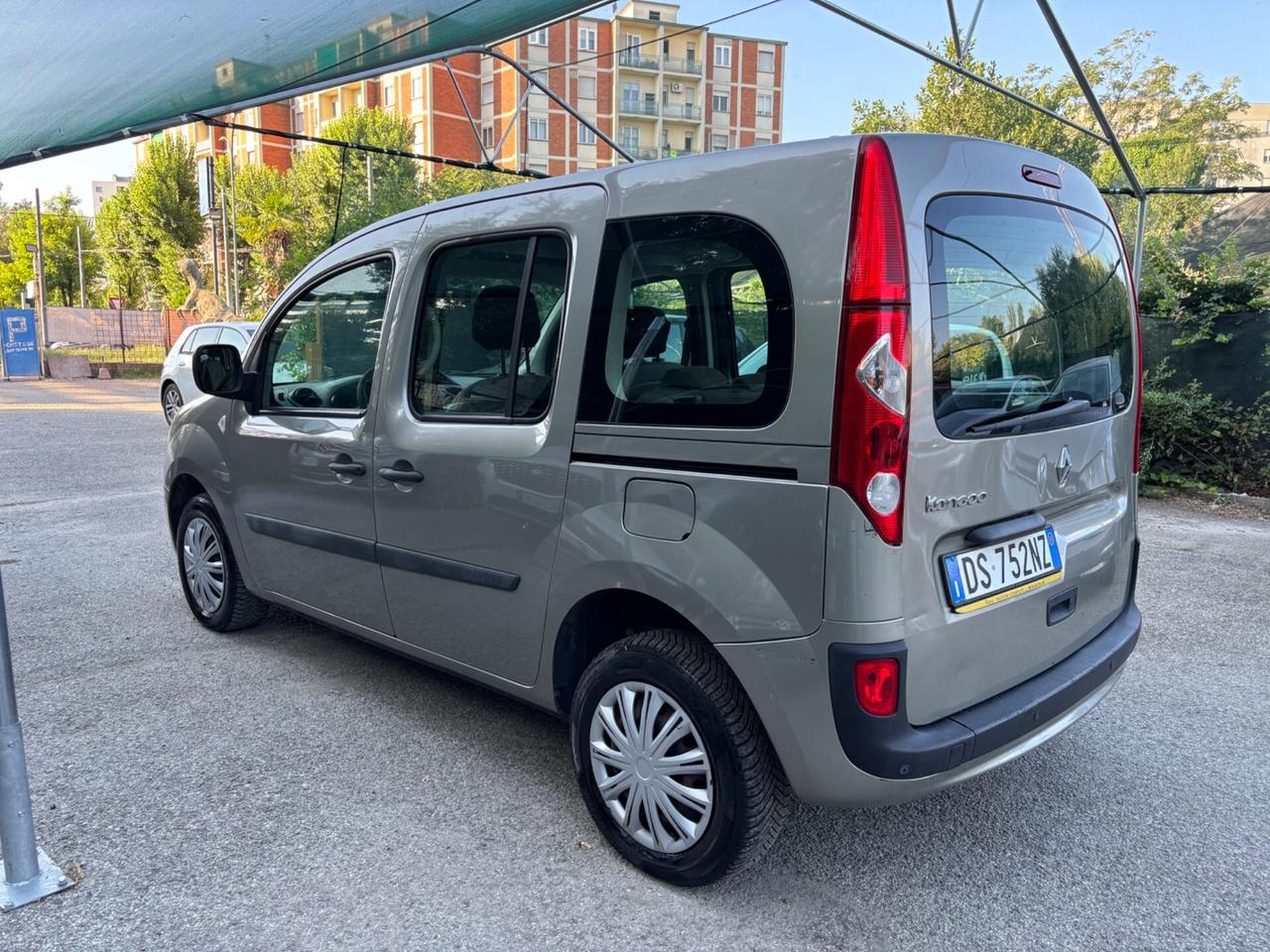 Renault Kangoo 1.6 GPL 5 porte OK NEOPATENTATI