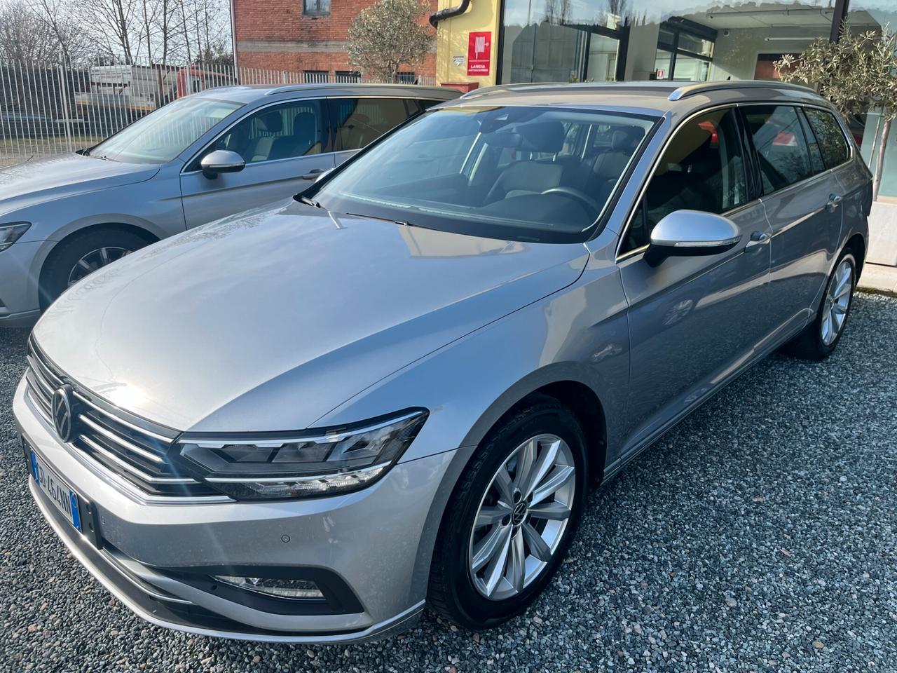 Volkswagen Passat Variant 2.0 TDI SCR EVO DSG Business 04/2021