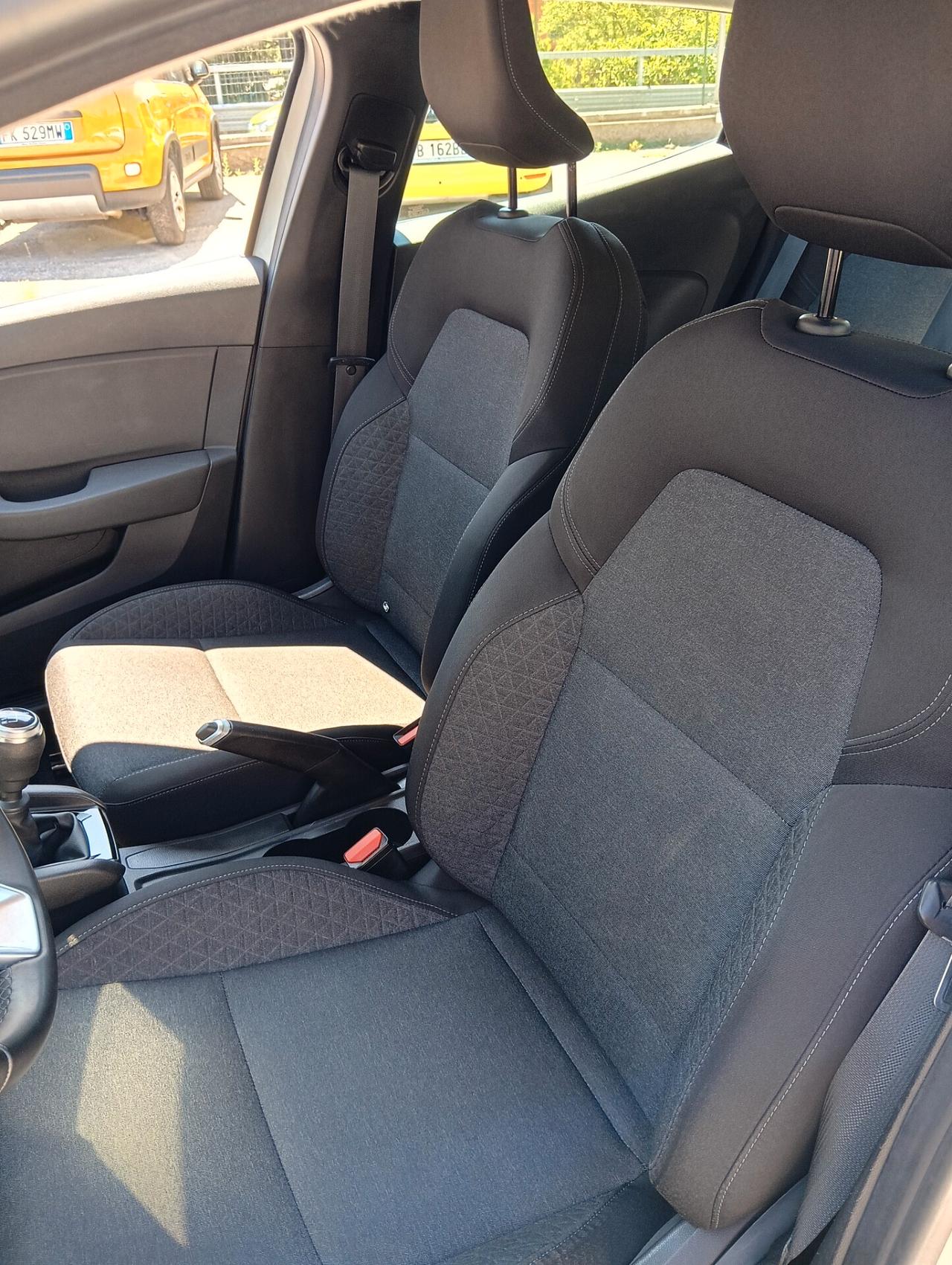 Renault Clio TCe 90 CV 5 porte Business