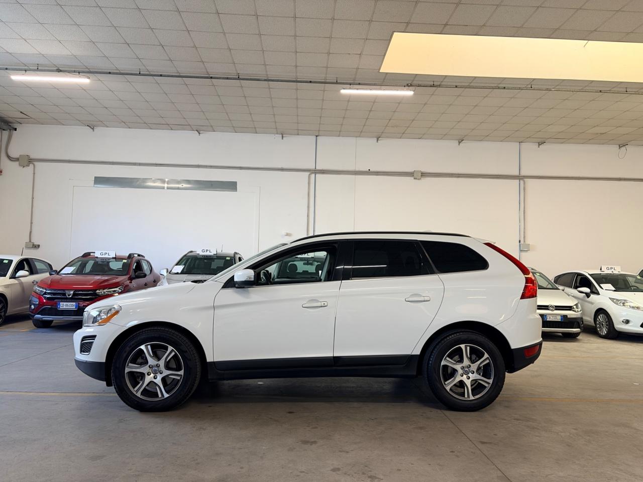 Volvo XC 60 XC60 D3 Geartronic Momentum