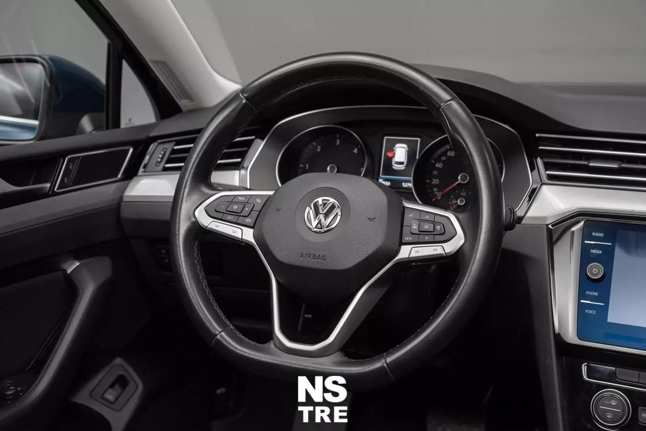 Volkswagen Passat Variant 2.0 tdi 150CV Business dsg + gancio traino