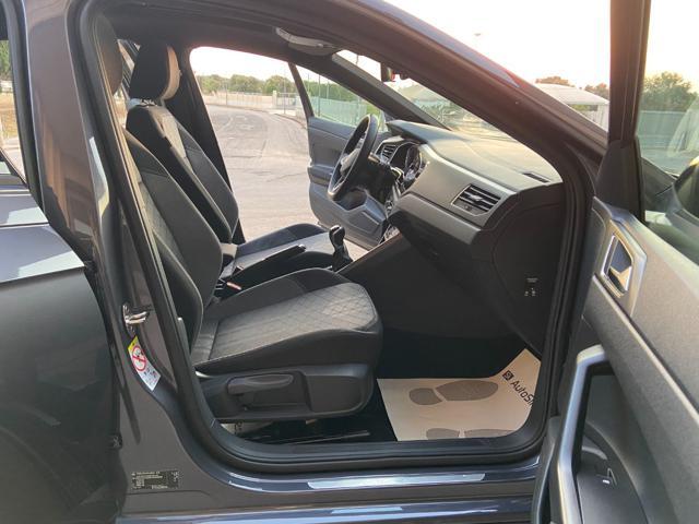 VOLKSWAGEN Taigo 1.0 TSI 110 CV R-Line TETTO APR/PAN