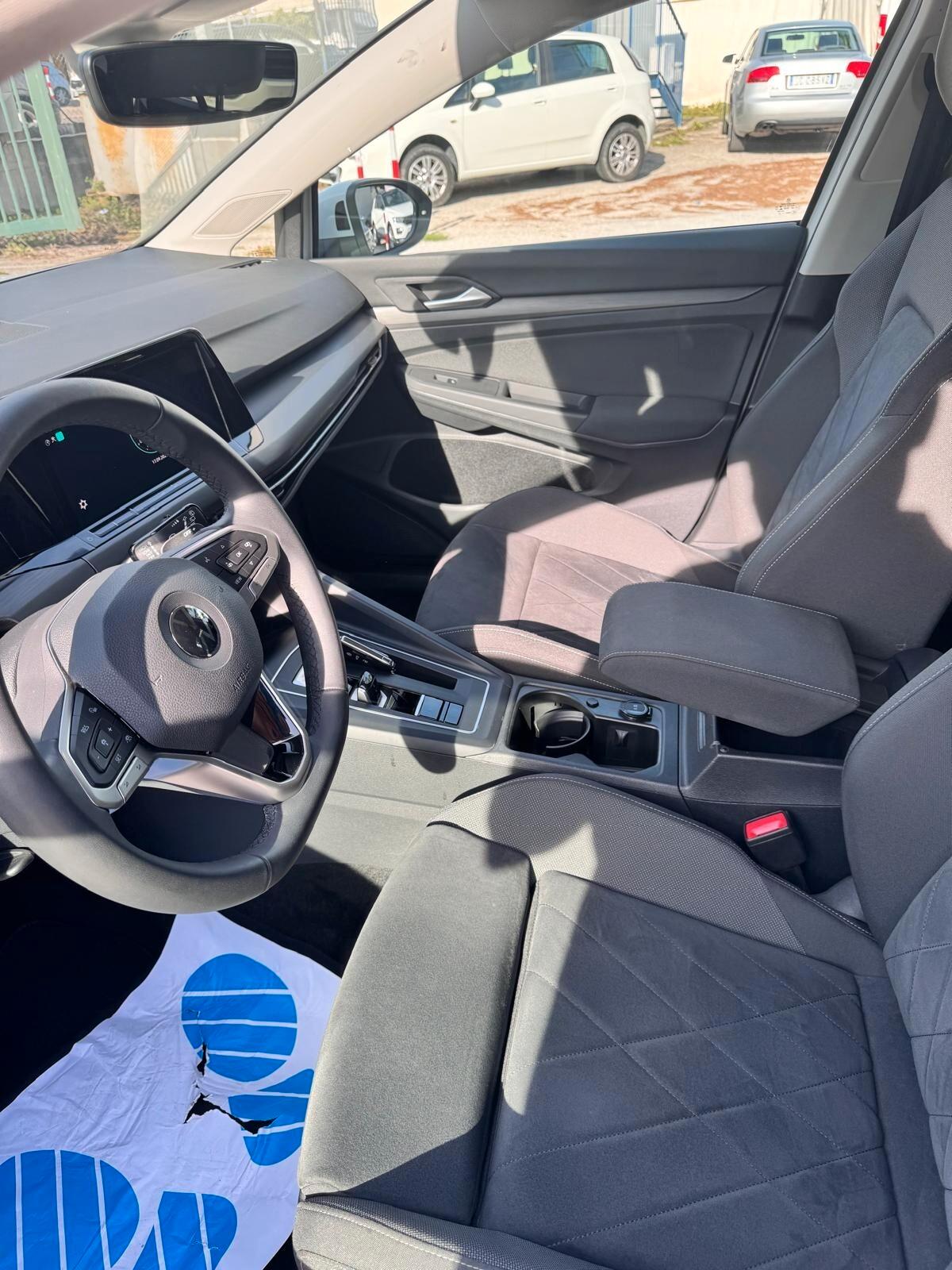 Volkswagen Golf 2.0 TDI DSG SCR Style