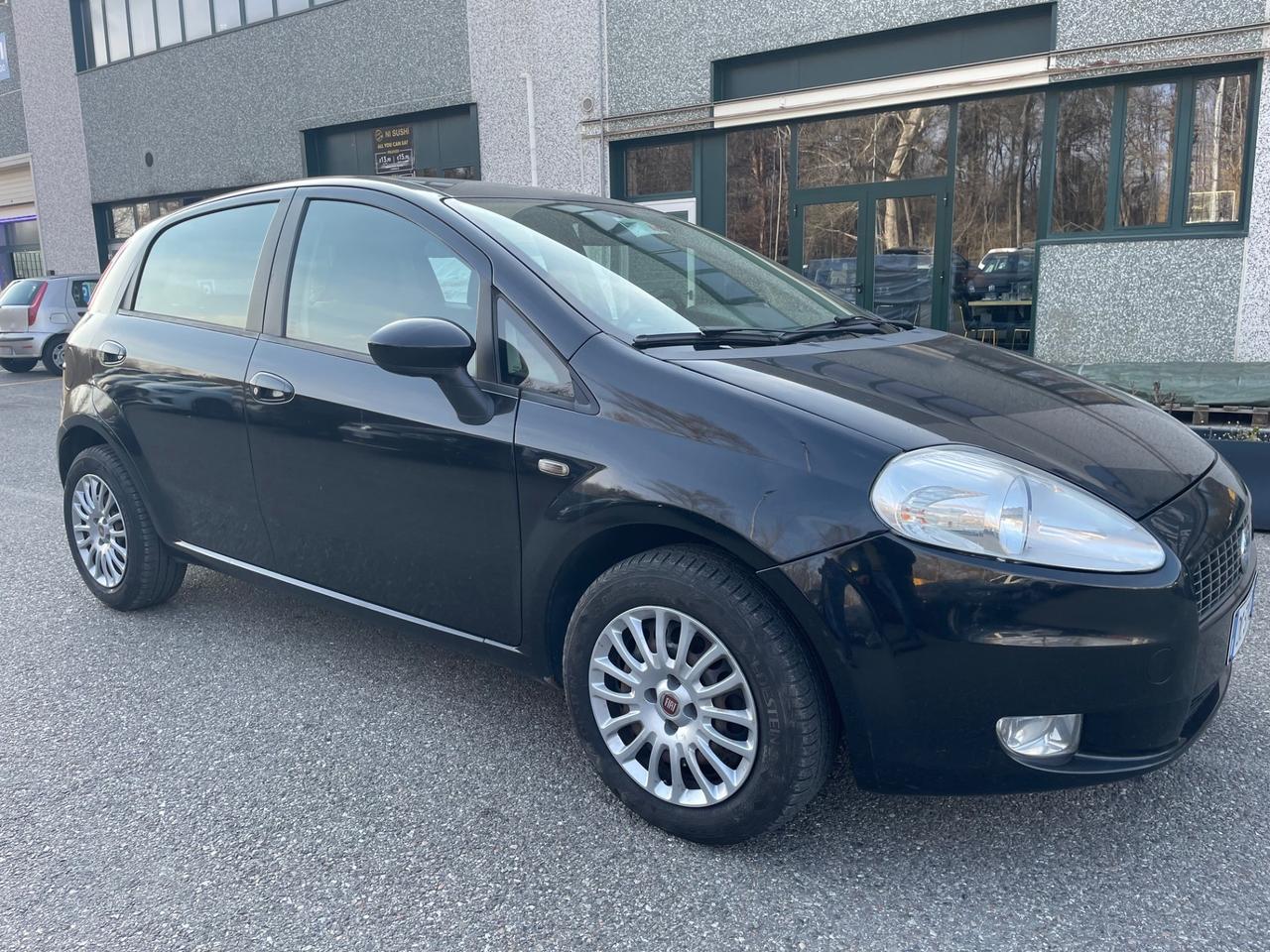 Fiat Grande Punto Grande Punto 1.4 Starjet 16V*Neopatentati*