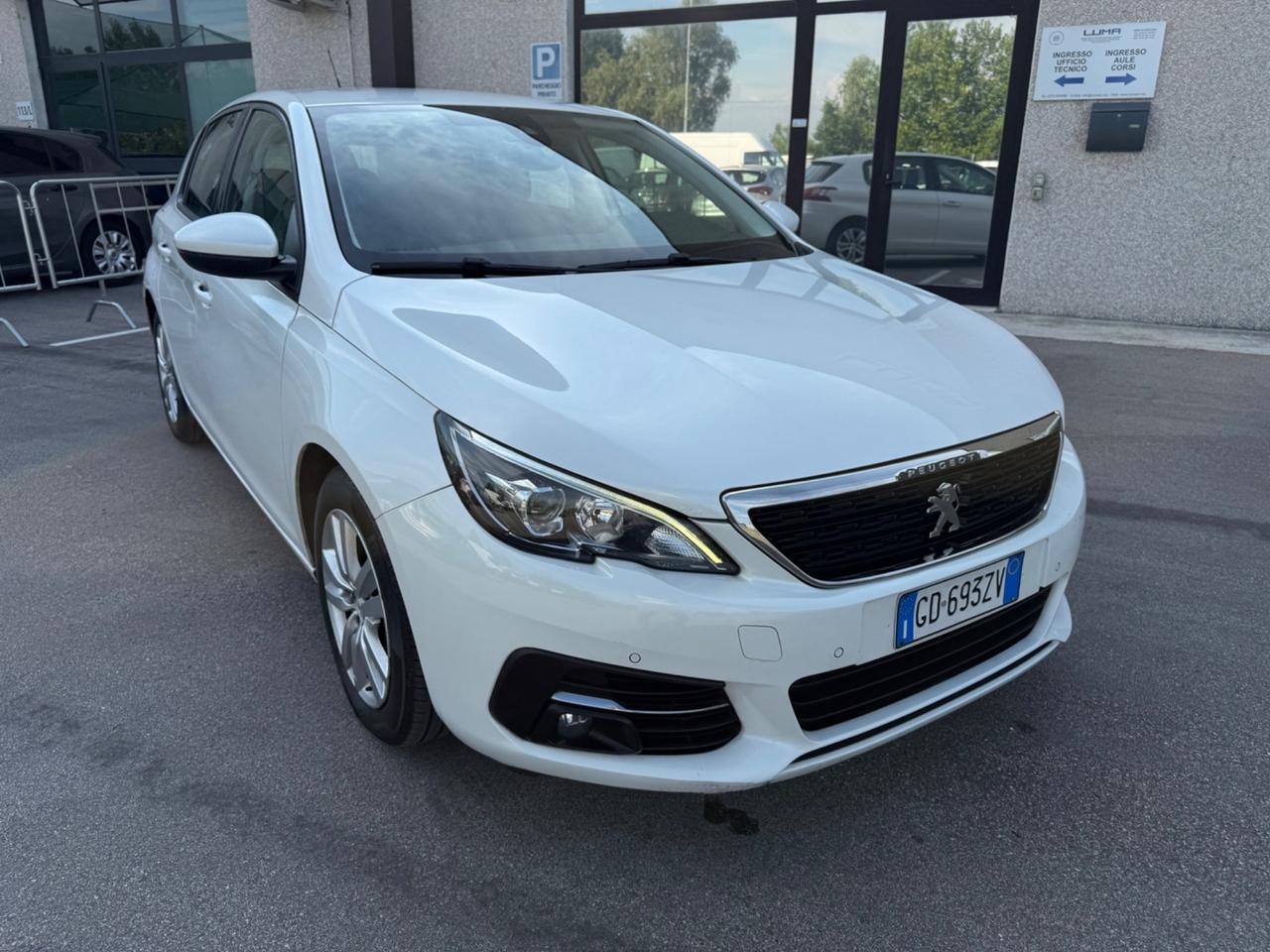 Peugeot 308 Berlina 1.5 130 Cv Bianco perla