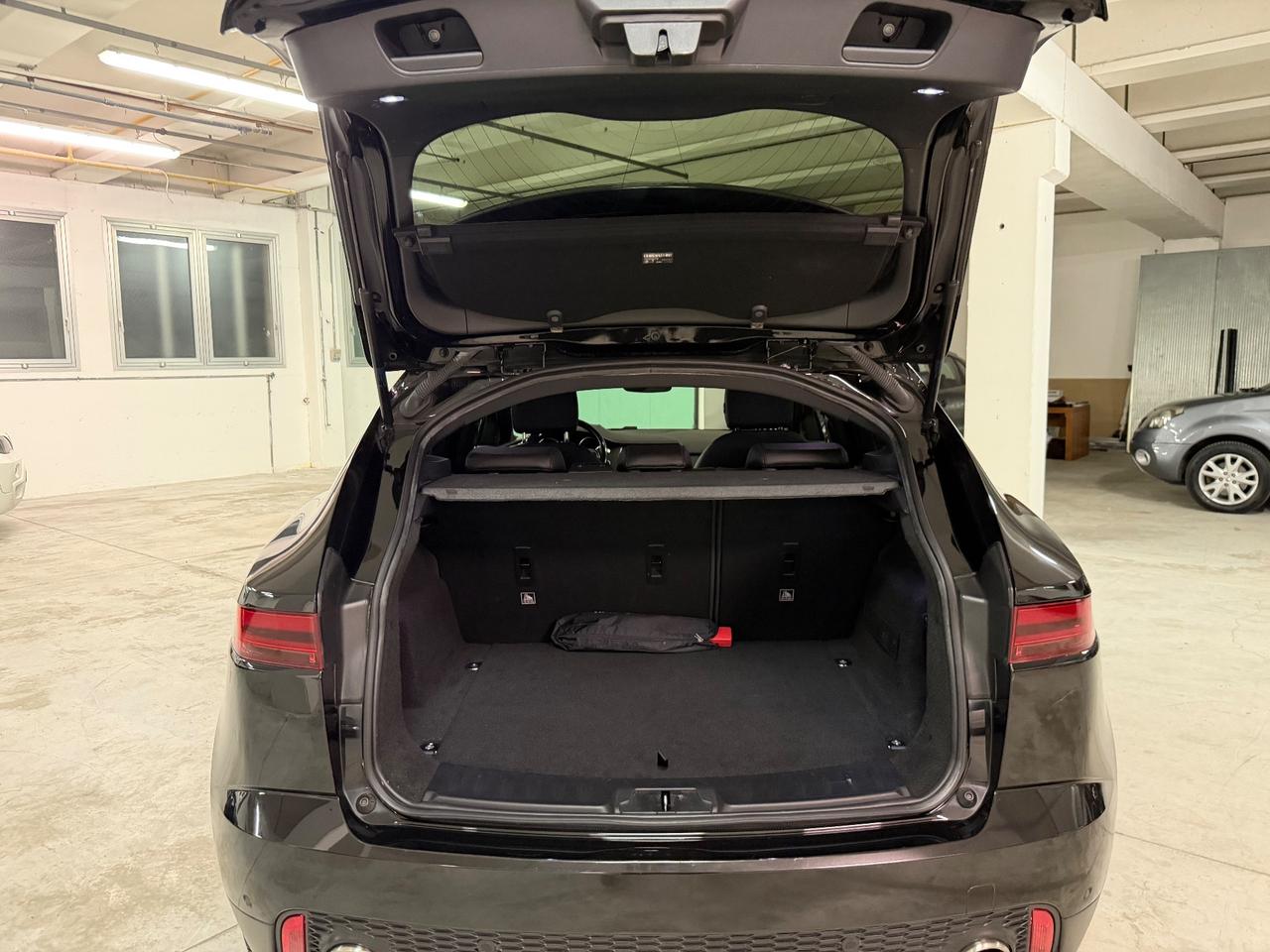 Jaguar E-Pace 2.0D 180 CV AWD aut. First Edition