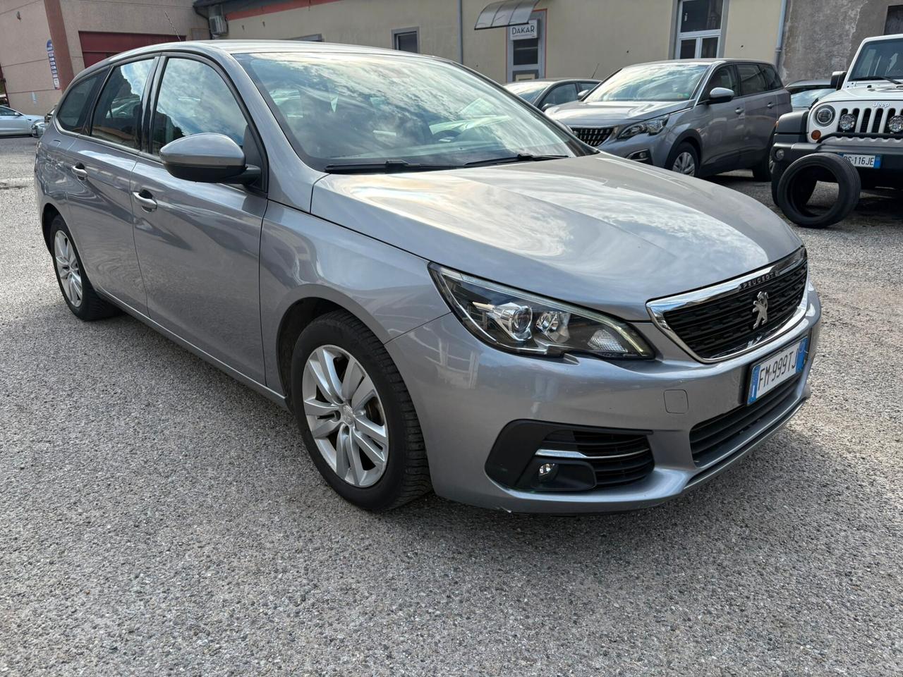 PEUGEOT 308 1.6 BLUEHDI EURO 6 – GARANZIA 12 MESI – KM CERTIFICATI