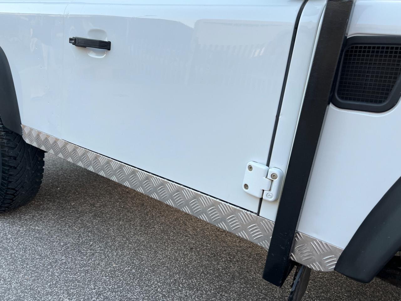 Land Rover Defender 90 2.2 TD4 Station Wagon E N1