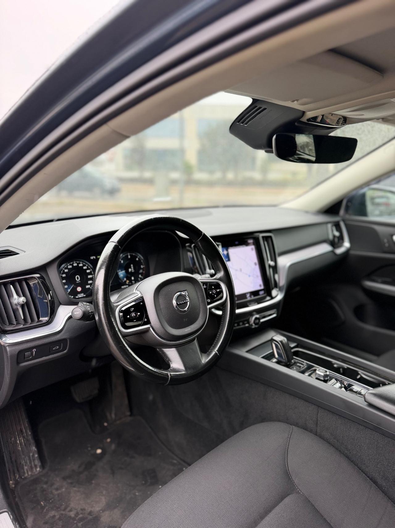 Volvo V60 Cross Country B4 (d) AWD Geartronic Business Pro