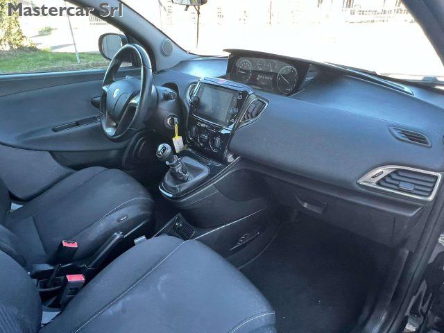 LANCIA Ypsilon 5p. Neopatentati 1.0 hybrid Gold tg: GK578ZB