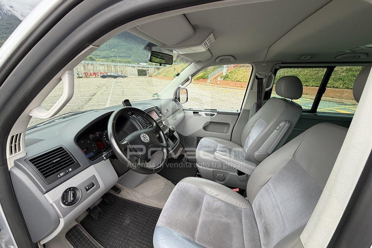 VOLKSWAGEN Multivan 2.5 TDI/174CV Highline