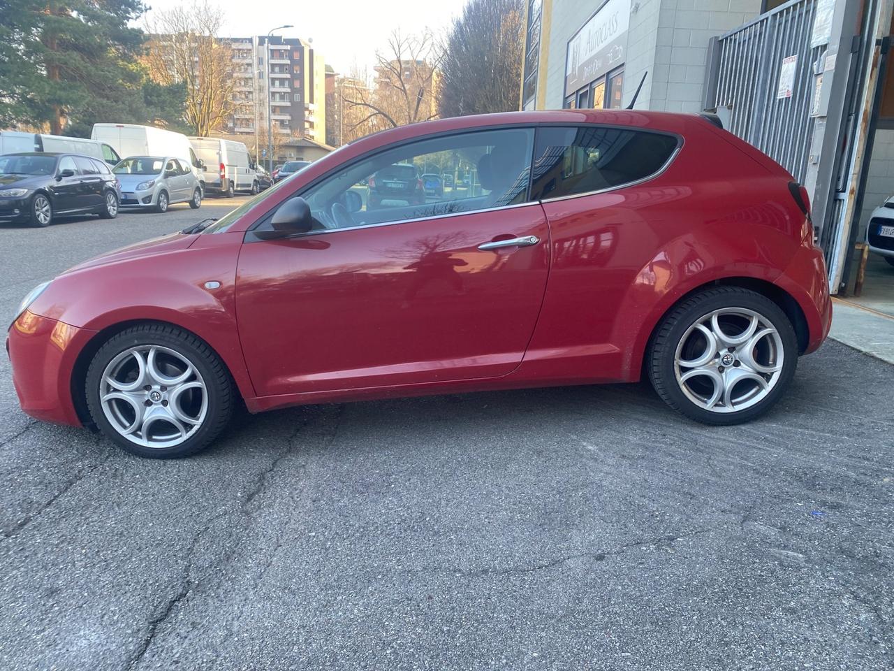 Alfa Romeo MiTo 1.6 JTDm 16V Distinctive Sport Pack