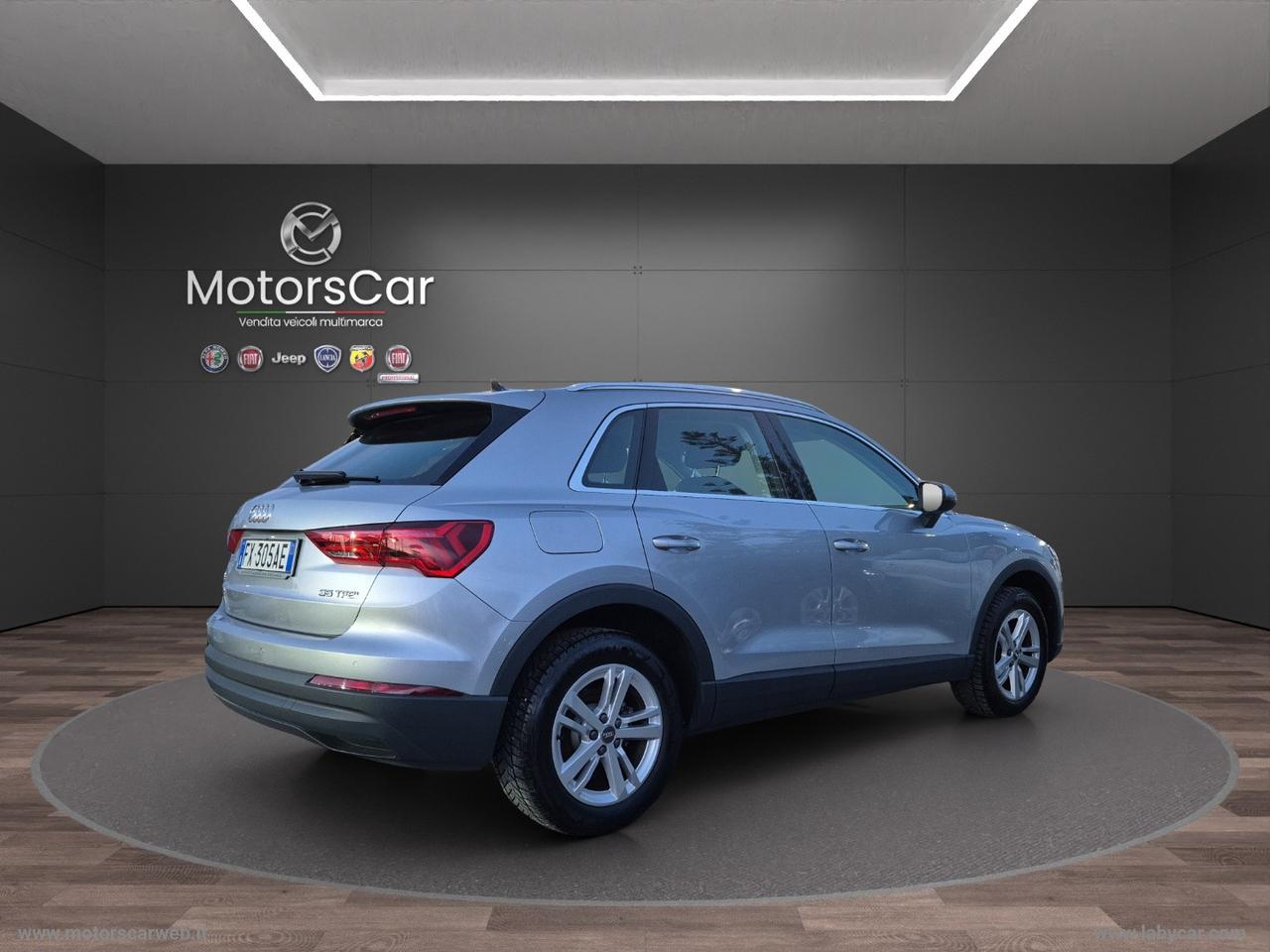 AUDI Q3 35 TFSI S tronic Business