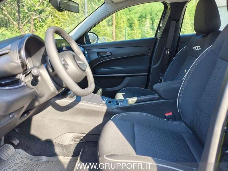 FIAT 600 1.2 Hybrid 110cv